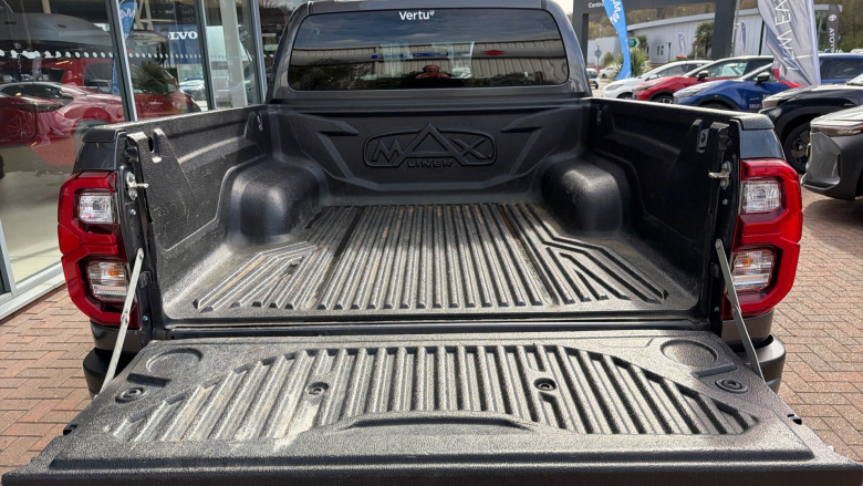 Toyota Hilux Diesel Invincible X D/Cab Pick Up 2.8 D-4D Auto